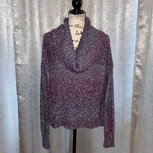 Like New American Eagle Sweater Size Medium